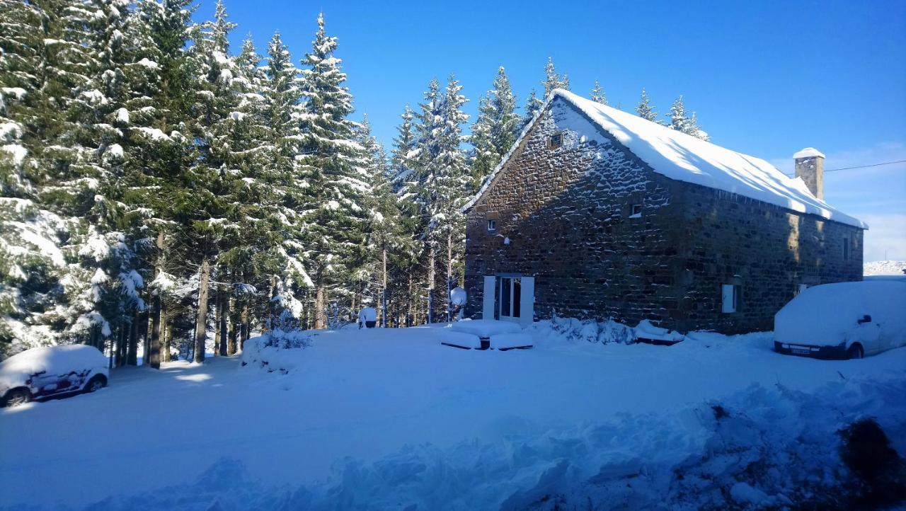 La Ferme Du Crie Bed & Breakfast Chaudeyrolles ภายนอก รูปภาพ