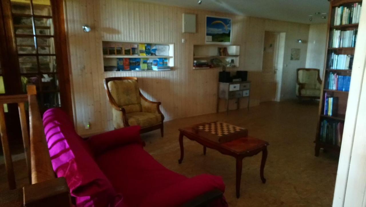 La Ferme Du Crie Bed & Breakfast Chaudeyrolles ภายนอก รูปภาพ